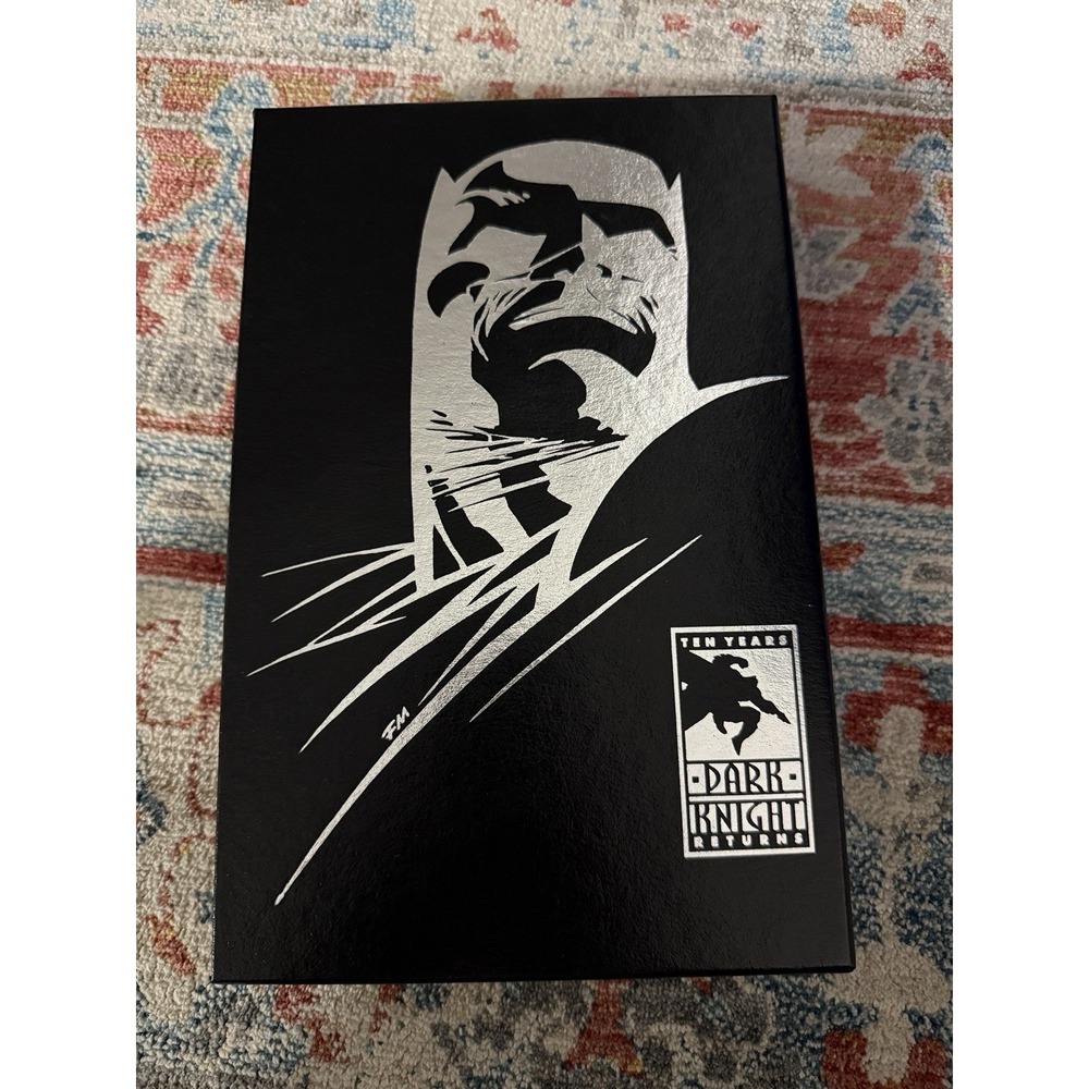 Batman Dark Knight Returns 10TH Ann Frank Miller Signed & Numbered Edition 1996 - Picture 2 of 5